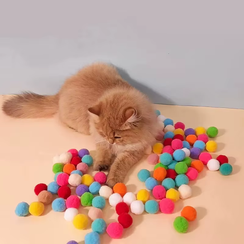 Pistola de Brinquedo Lançador de Bola para Gatos – Diversão Garantida para seu Felino!